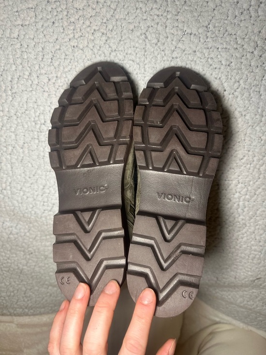 Worn once VIONIC Lani Olive Suede Lace-Up Water Repel. Combat Boots Size 7 - Picture 7 of 10